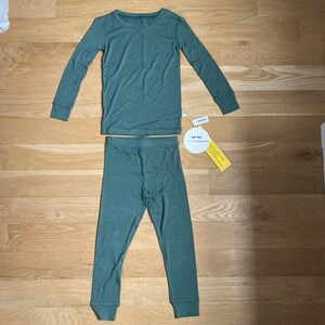 NWT Little Sleepies Green Pajama Set 3T